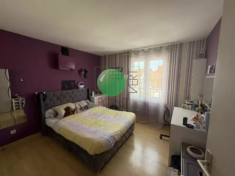 Maison, 165 m²