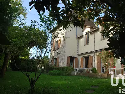 Maison, 230 m²