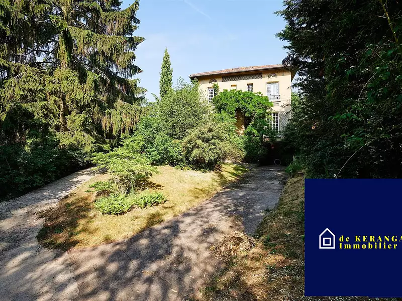 Maison, 251,7 m²