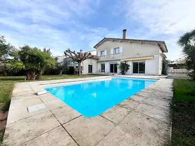 Maison, 219 m²