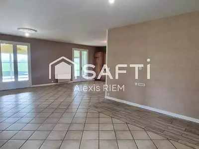 Maison, 210 m²