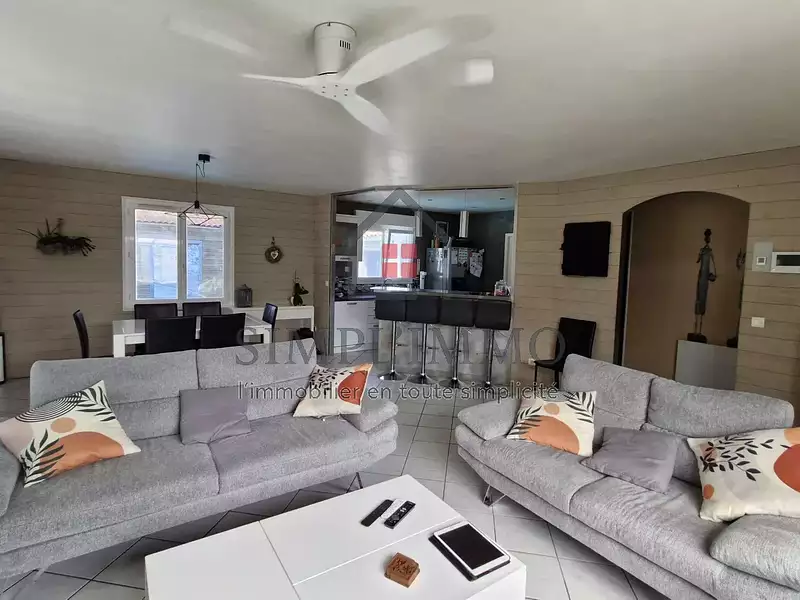 Maison, 165 m²