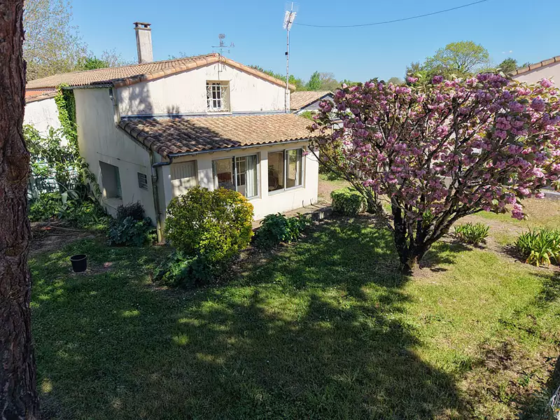 Maison, 219 m²