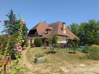 Maison, 308 m²