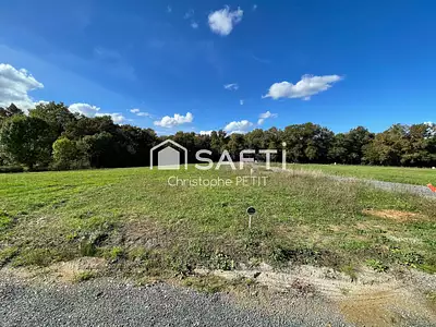 Terrain, 832 m²