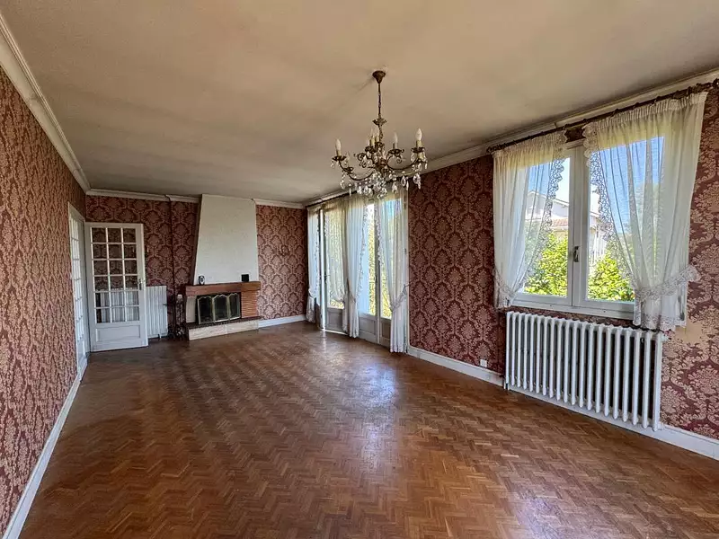 Maison, 245 m²