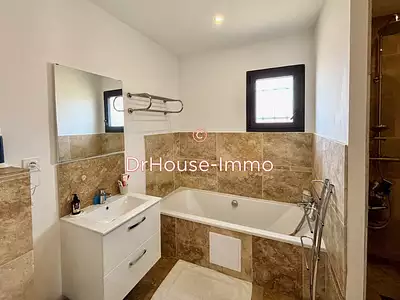 Maison, 140 m²