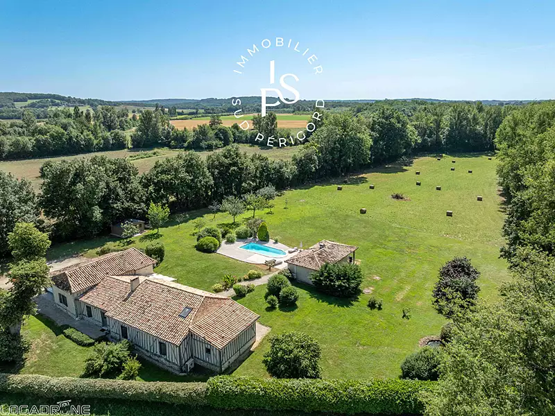 Maison, 190 m²