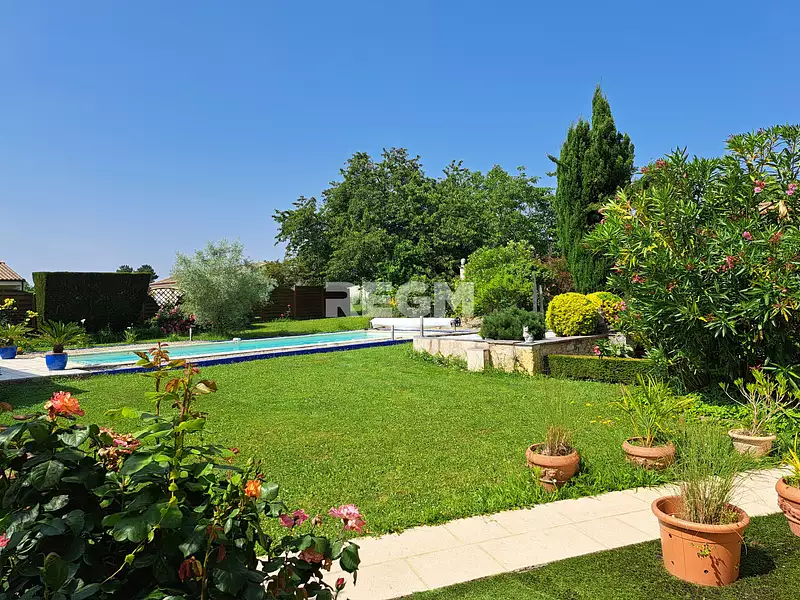Maison, 264 m²
