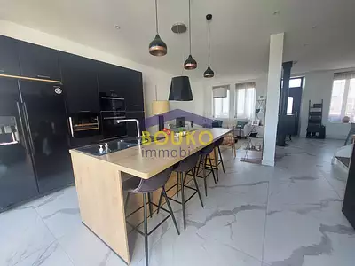 Maison, 185 m²