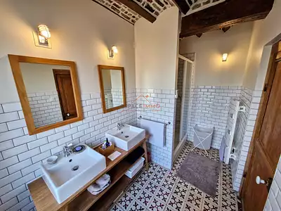 Maison, 232 m²