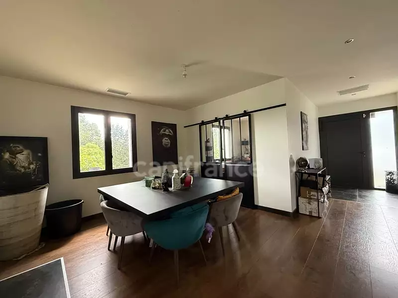 Maison, 207 m²