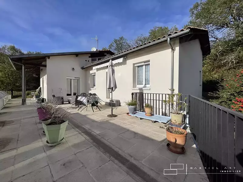 Maison, 185 m²