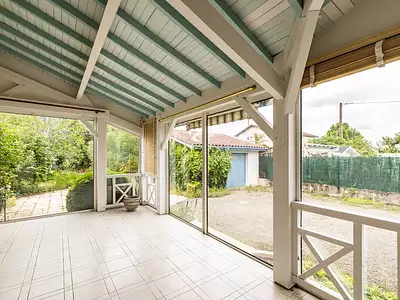 Maison, 240 m²