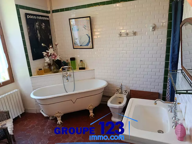 Maison, 194 m²