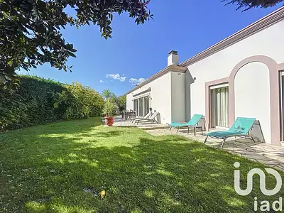 Maison, 210 m²