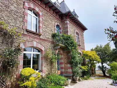 Maison, 255 m²