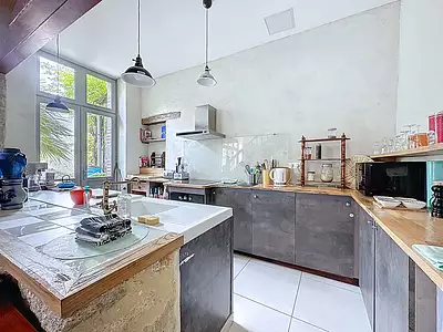 Maison, 252 m²