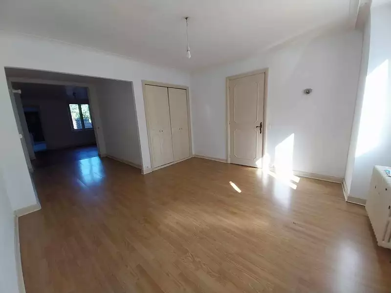 Maison, 180 m²