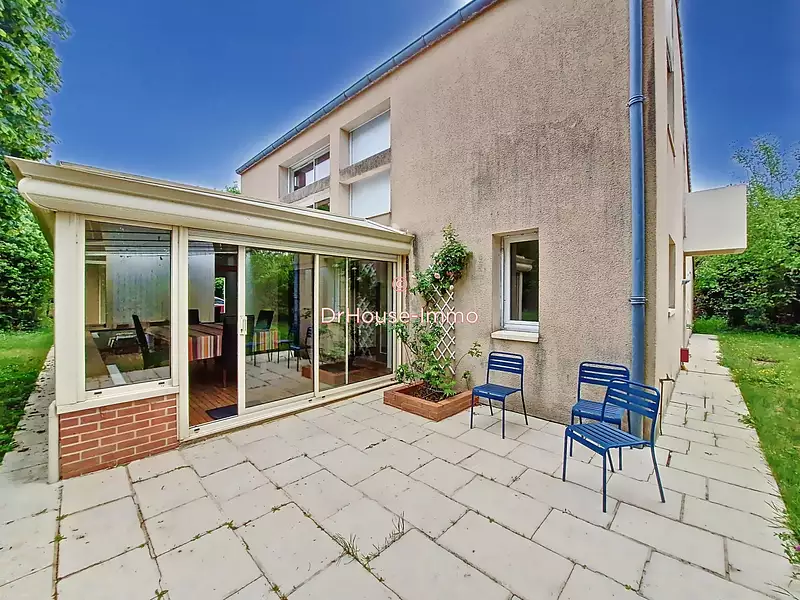 Maison, 277 m²