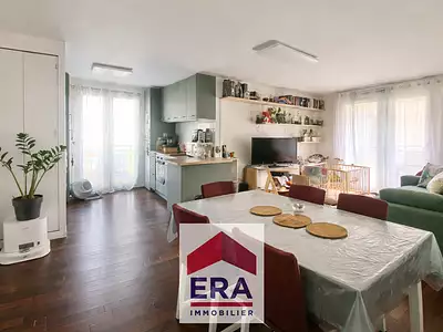 239 900 € 3 242 €/m² Appartement • 74 m² • 4 pièces • 3 chambres Sartrouville (78500)