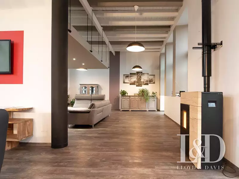 Maison, 318 m²