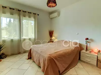 Maison, 201 m²