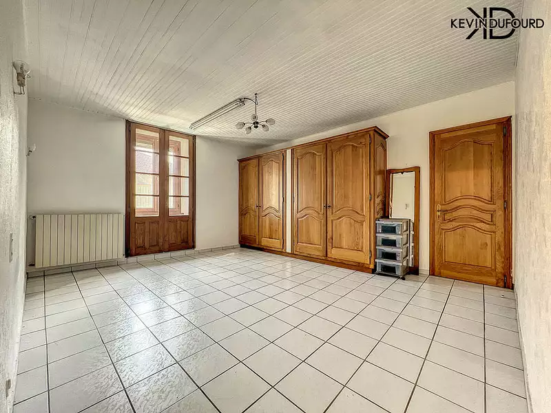 Immeuble, 200 m²