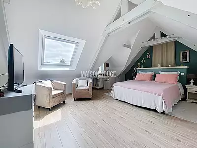 Maison, 235 m²