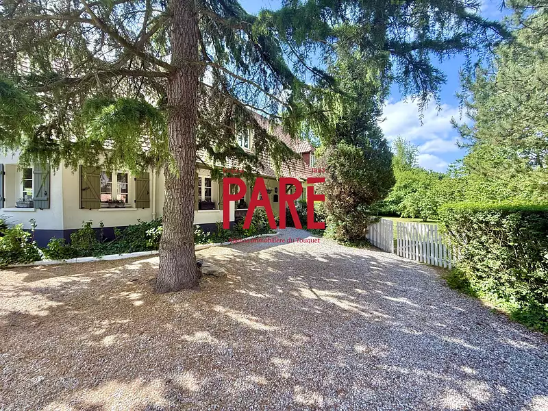 Maison, 235 m²
