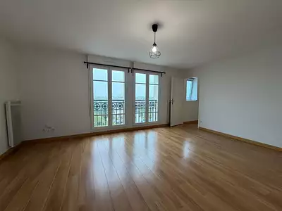 1 050 € CC Appartement • 50 m² • 2 pièces • 1 chambre Franconville (95130)