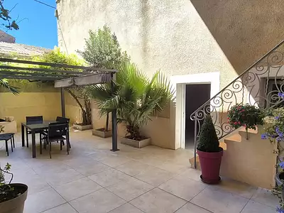 Maison, 166 m²