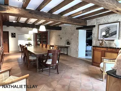 Maison, 250 m²
