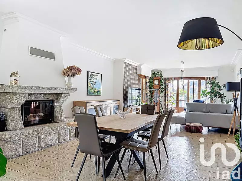 Maison, 223 m²