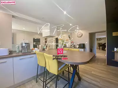 Maison, 233 m²