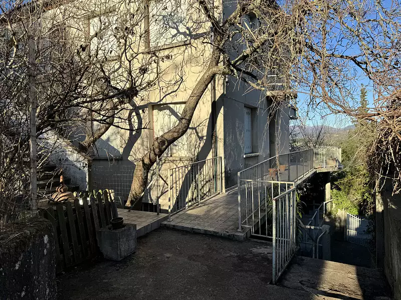 Immeuble, 266 m²