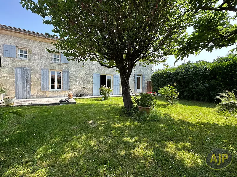 Maison, 185 m²