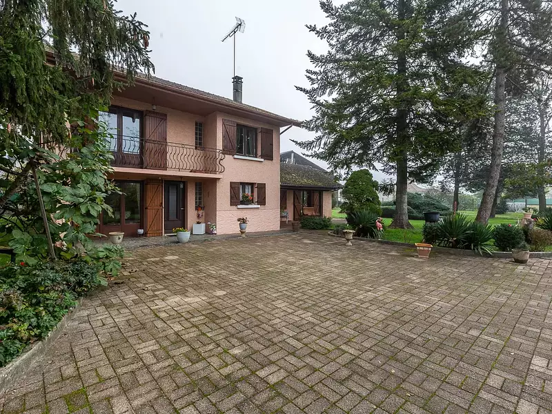 Maison, 176 m²