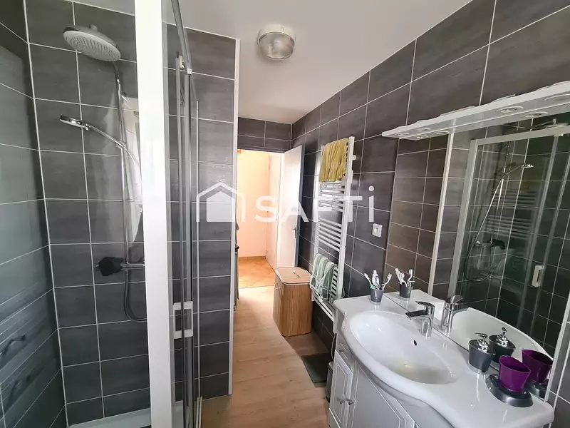 Maison, 148 m²