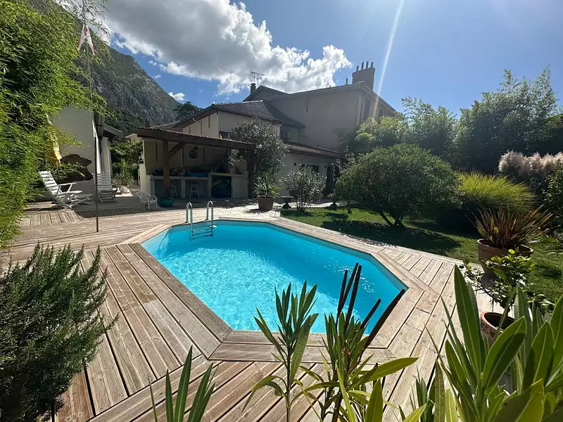 Maison, 167 m²
