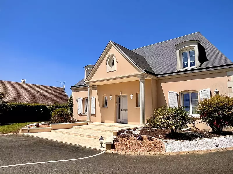 Maison, 230 m²