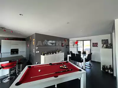 Maison, 156 m²