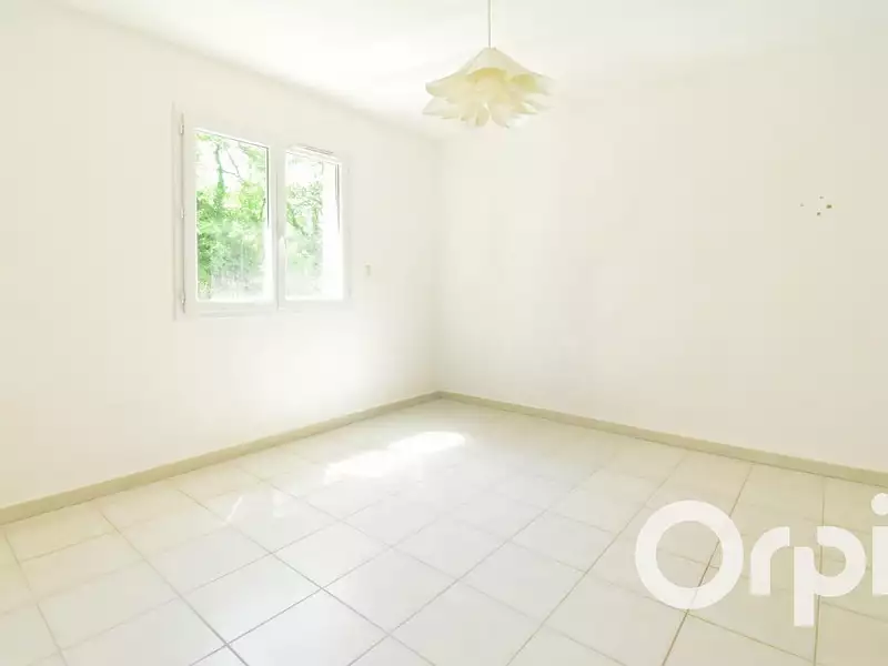 Maison, 220 m²