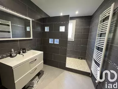 Maison, 183 m²