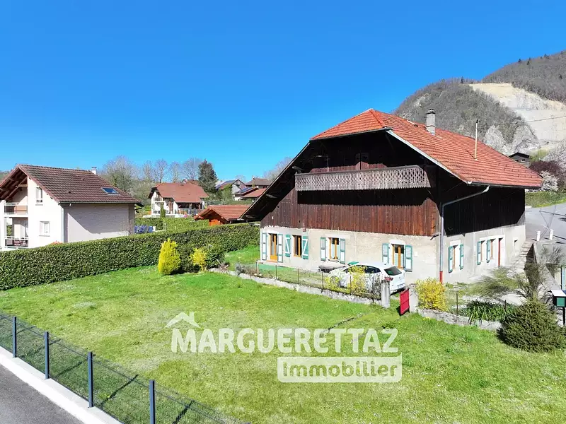 Maison, 280 m²
