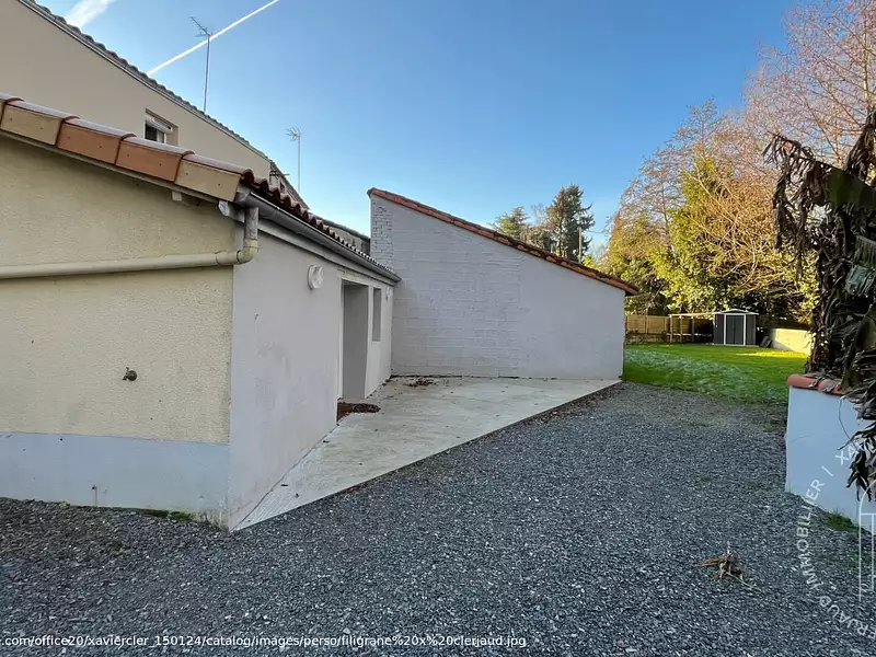 Immeuble, 130 m²