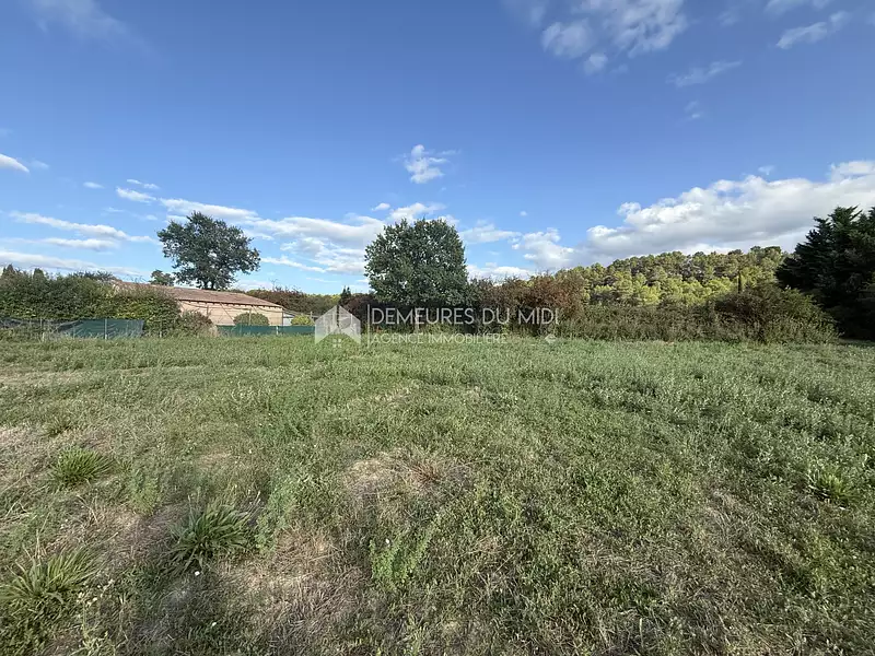 Terrain, 885 m²
