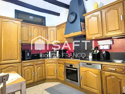 Maison, 235 m²