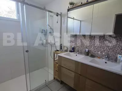 Maison, 169 m²