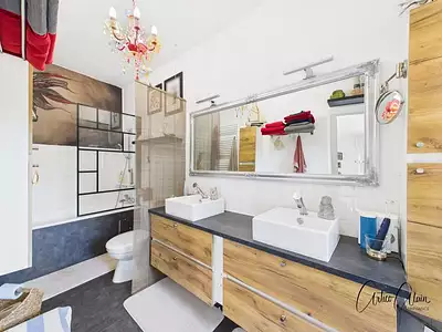 Maison, 220 m²